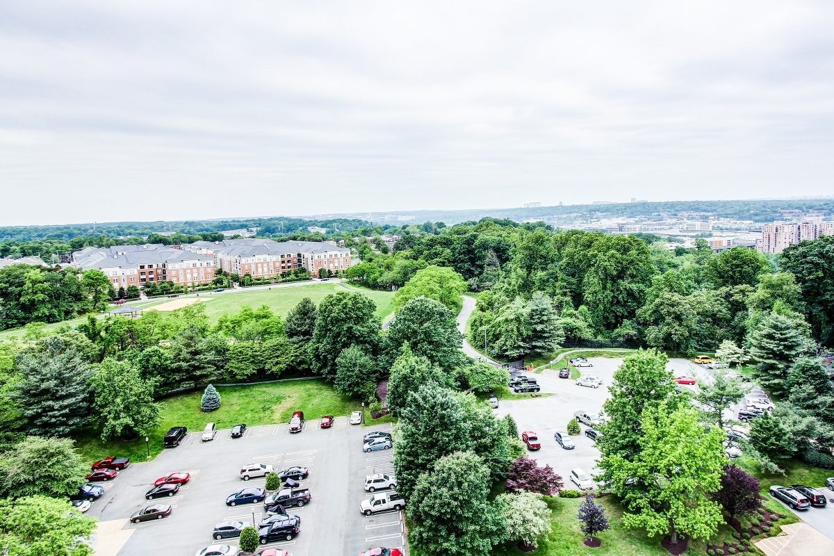 5902 Mount Eagle Drive 1505 Montebello Condominium, Alexandria