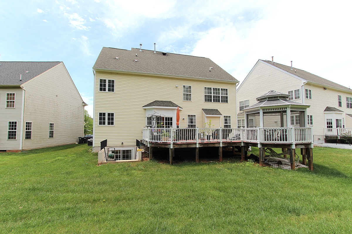 20612 Sutherlin Ln, Sterling, Virginia 20165