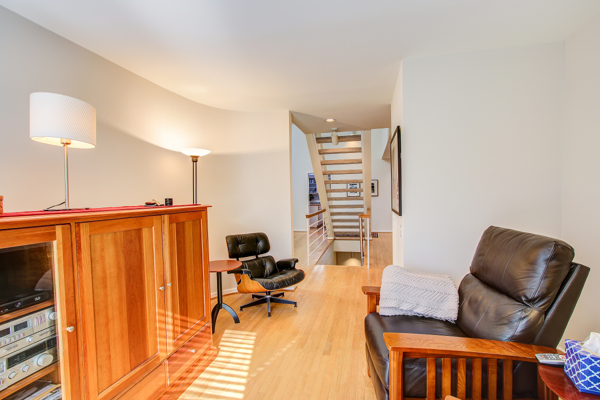 Green Point Rd Reston Va 11587 Greenwich Point Rd, Reston, Virginia 20194