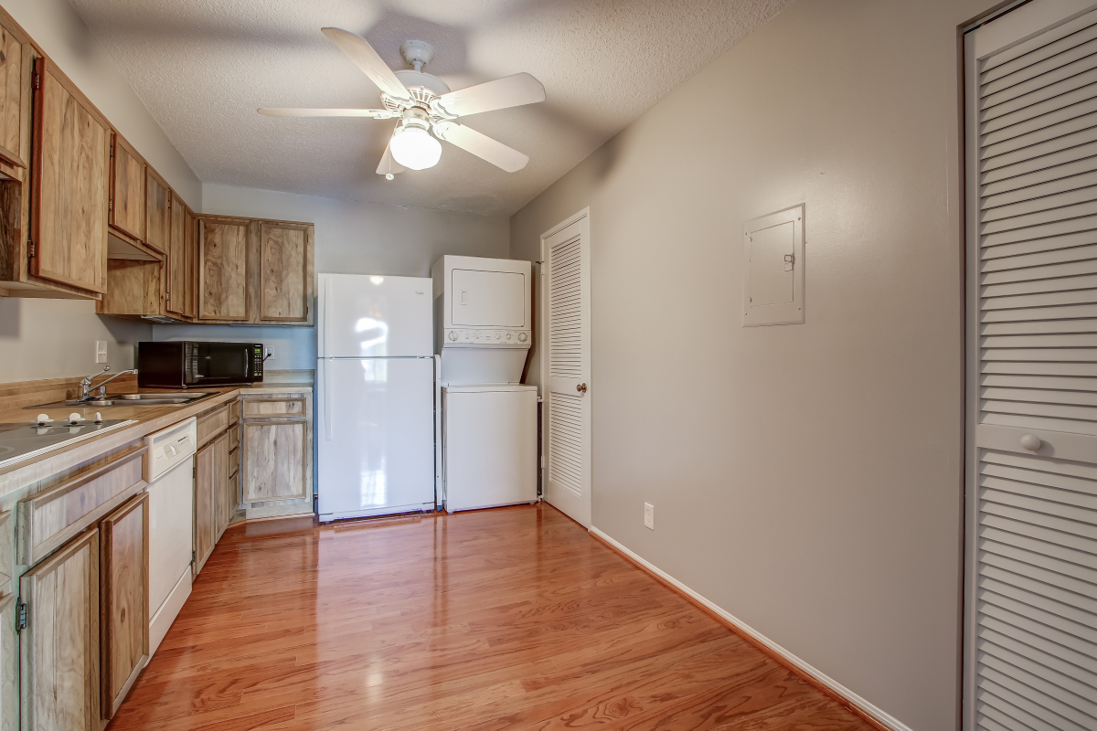 5902 Mount Eagle Drive, Unit 602 Montebello Condominium, Alexandria