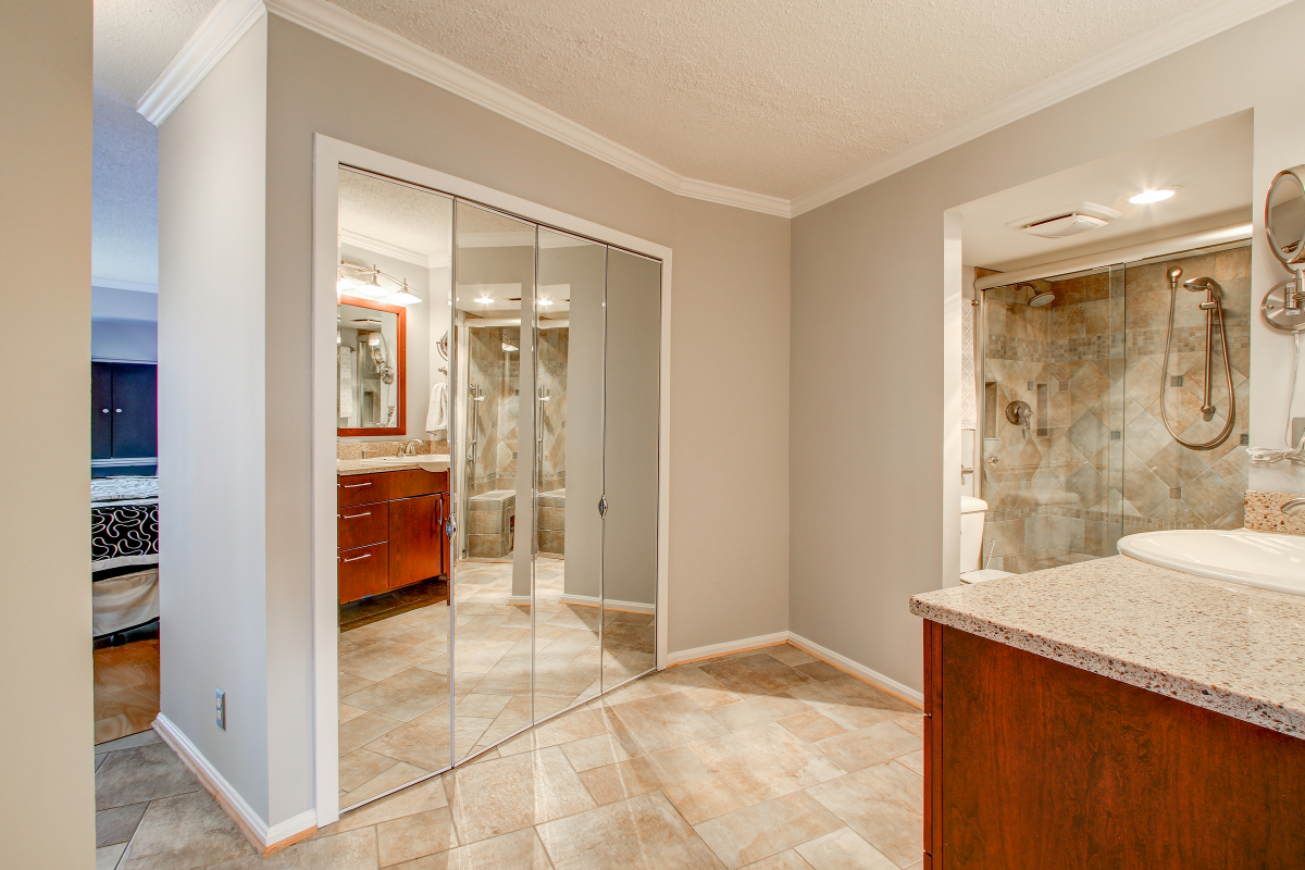 5902 Mount Eagle Drive, Unit 918 Montebello Condominium, Alexandria