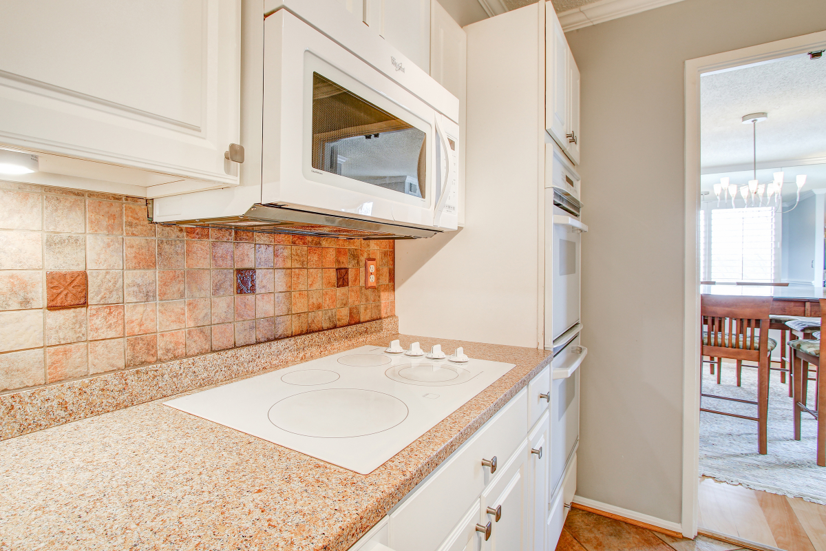 5902 Mount Eagle Drive, Unit 918 Montebello Condominium, Alexandria