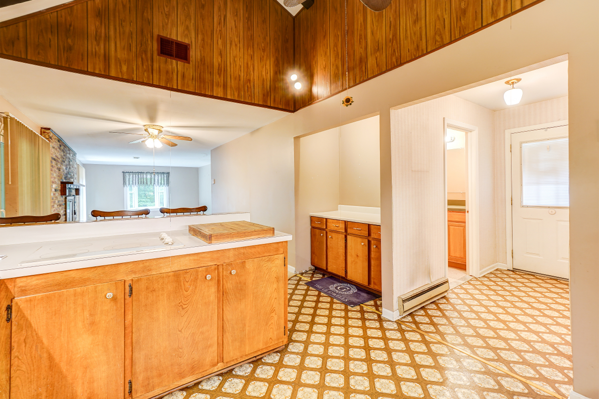 8903 Hooes Road, Lorton, Virginia 22079