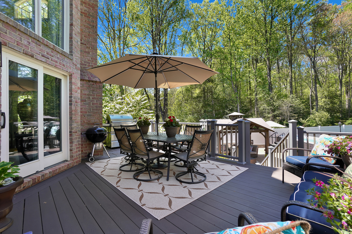 11116 Stuart Mill Road, Oakton, Virginia 22124