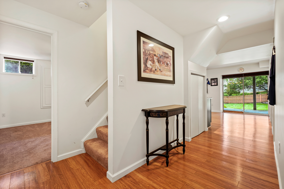 6112 Fieldcrest Drive, Frederick, Maryland 21701